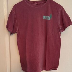 Comfort Colors Vintage Red Arches Tee